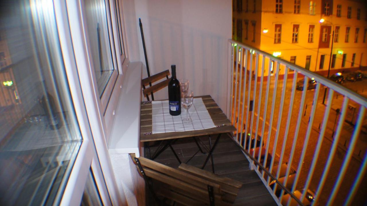 ורוצלב Amik Apartament-Night View מראה חיצוני תמונה